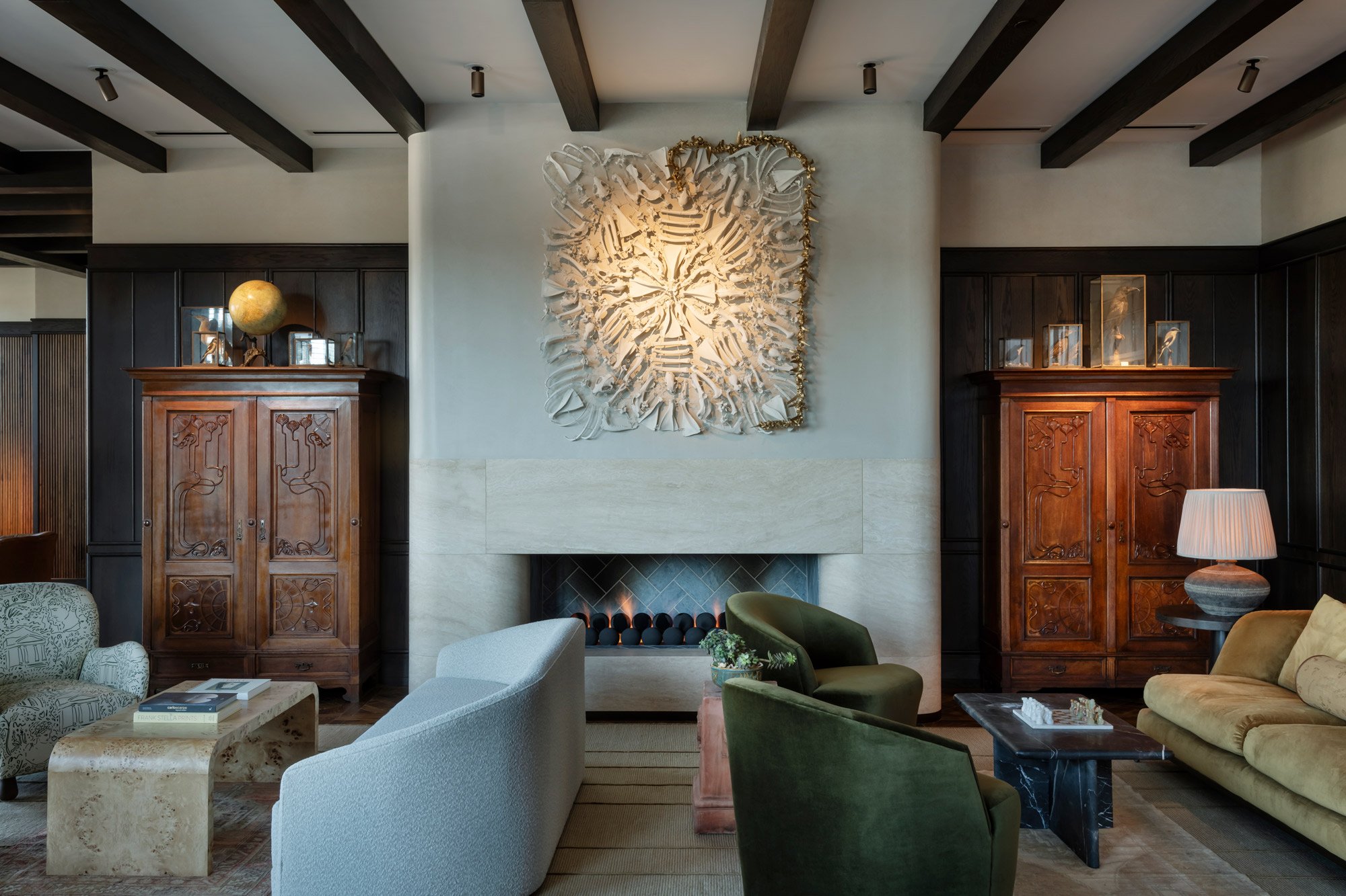 FORTH-Club-Atlanta-Lounge-Fireplace